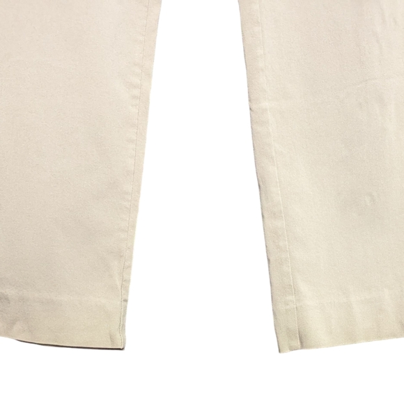 Allison Daley Capri - Picture 3 of 4